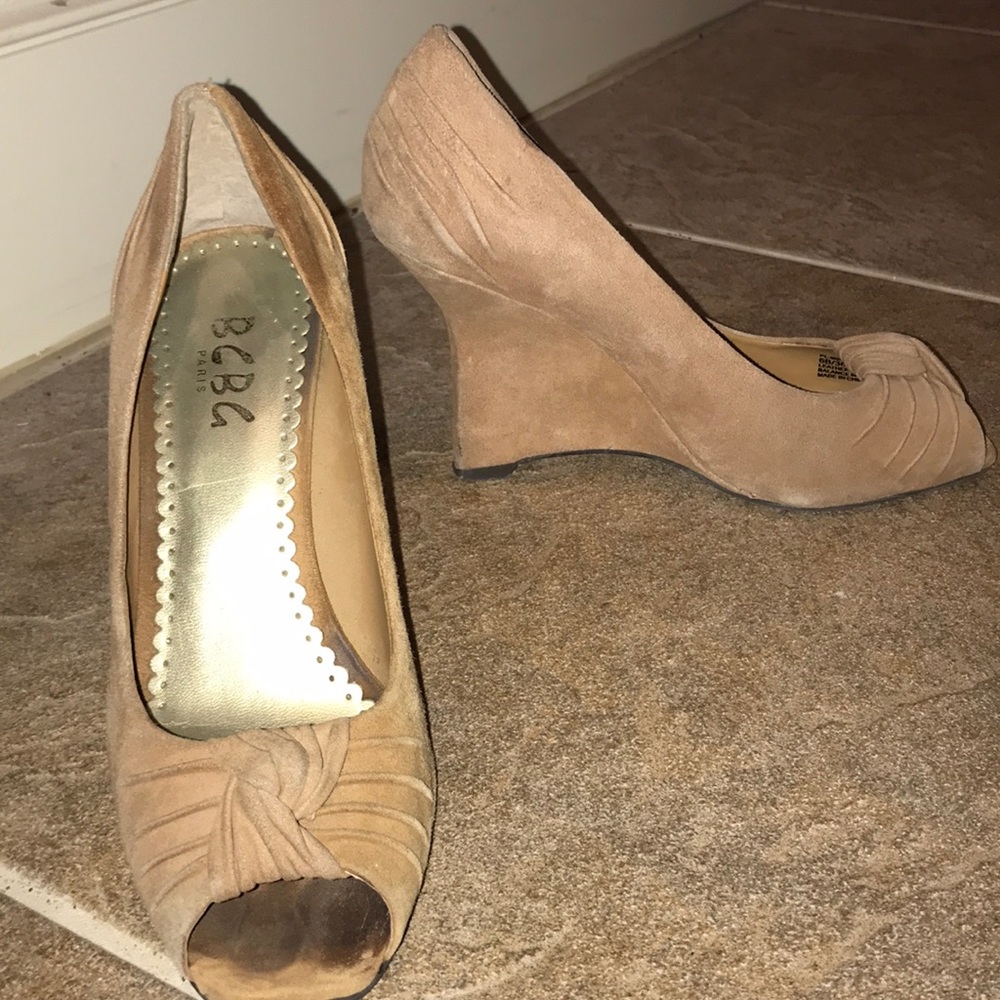 BCBG Wedges - Size 6